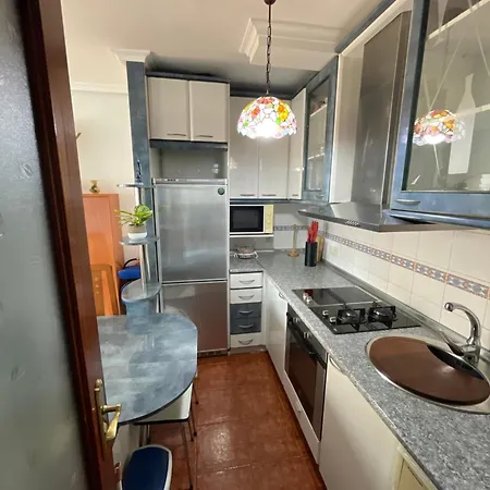 Con Garaje Privado, Piscina , Pie De Playa * Suances