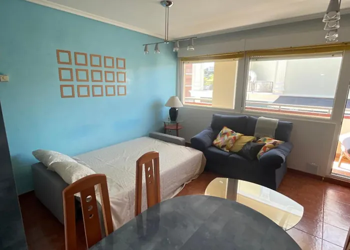 Con Garaje Privado, Piscina , Pie De Playa *