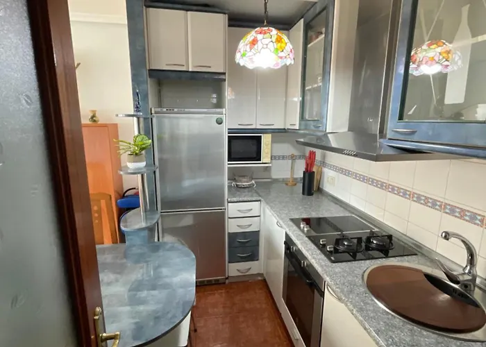 Con Garaje Privado, Piscina , Pie De Playa * Suances