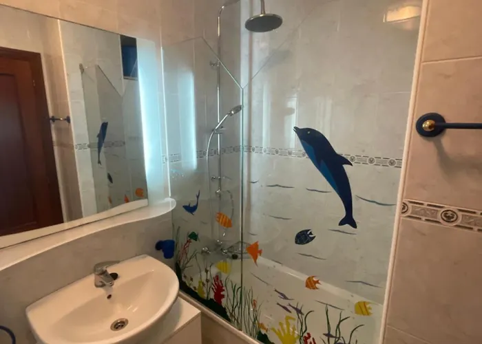 Apartment Con Garaje Privado, Piscina , Pie De Playa