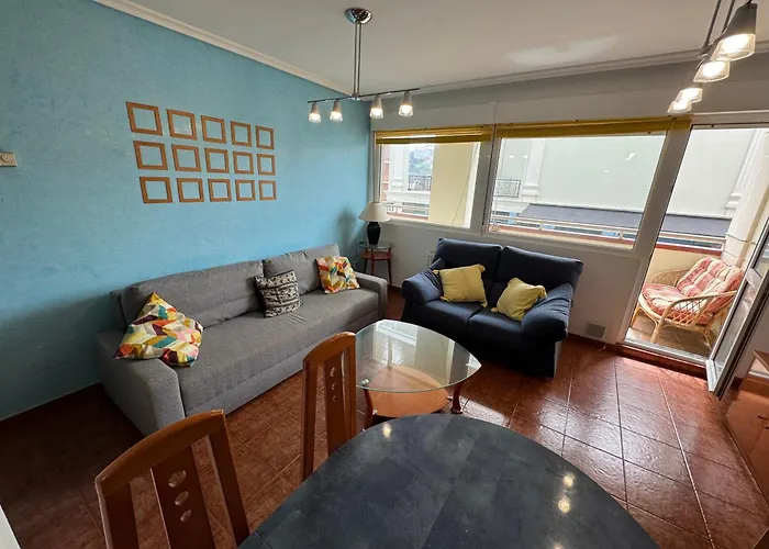 Con Garaje Privado, Piscina , Pie De Playa * Suances