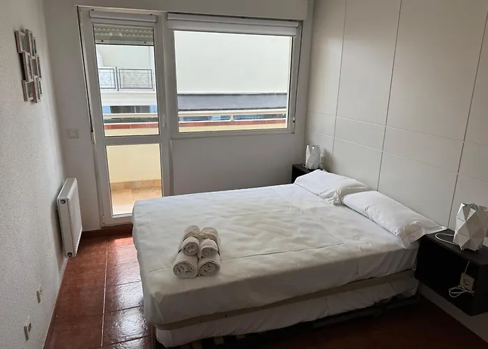 Con Garaje Privado, Piscina , Pie De Playa Apartamento