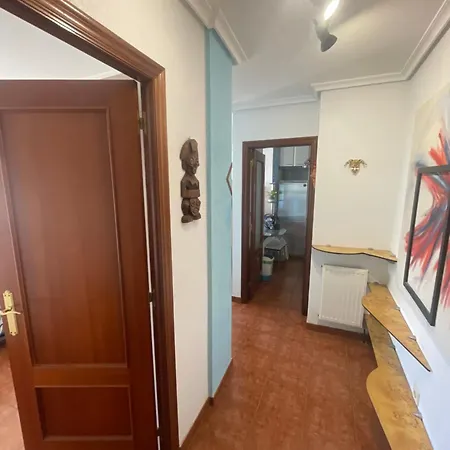 Con Garaje Privado, Piscina , Pie De Playa *